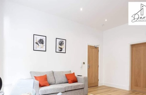 Walkden Apartment | *50% off 28 Night Stays -Darko Estates- Manchester