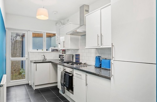 Saint Paul's Apartment | 50% OFF - Stylish 2 bed sleeps 6 - Private Terrace