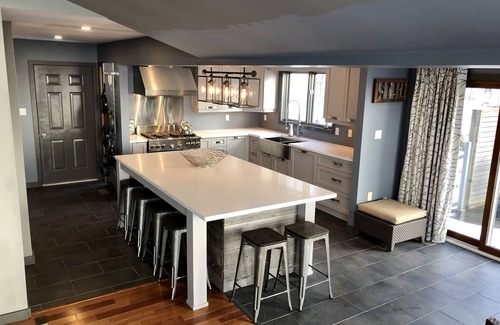 Tiny Cottage | 50' Pool, Hot Tub, 22 Acres Spectacular Georgian Bay Sunsets & Beach