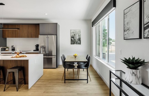 South Scottsdale House | 50 Shades - Heart of Old Town - Putting Green