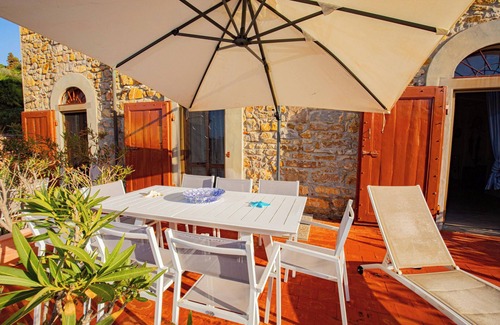 Fonte Blanda Apartment | 50 steps from the Mare Superior