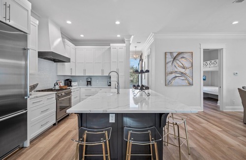 Seawalk Circle House | 50 Steps To Beach Access + Pet Friendly + Gulf Views - Bikinis and Martinis