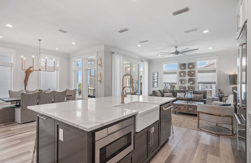 Seawalk Circle House | 50 Steps To Beach Access + Pet Friendly + Gulf Views - Bikinis and Martinis