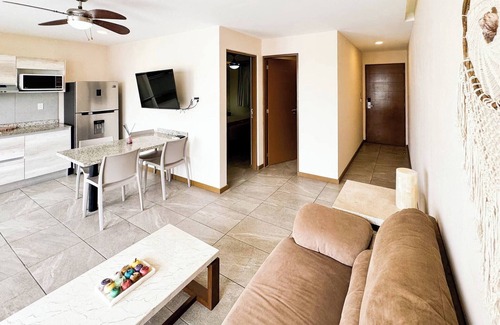 Luis Donaldo Colosio Apartment | 50 Suites Single King