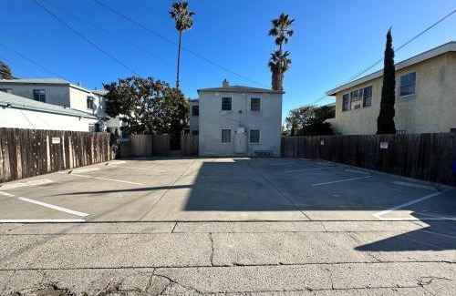 Pacific Beach Apartment | 500 ft to Ocean Relaxing stay Parking WiFi 834