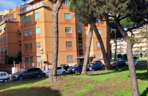Quartiere XXXIV Lido di Ostia Levante House | 500 mt from the sea 50 meters from the railway station rooms with all comforts