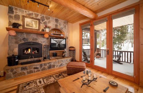 Fraser House | 500 North Lupine