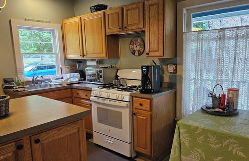 Alden House | 500' to Torch Lake & Depot Park; Walk to quaint Alden; Low Spring and Fall Rates