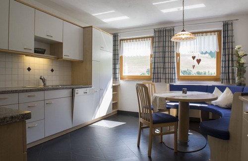 Valle Aurina Apartment | 500m from the ski lift - 8-10 people