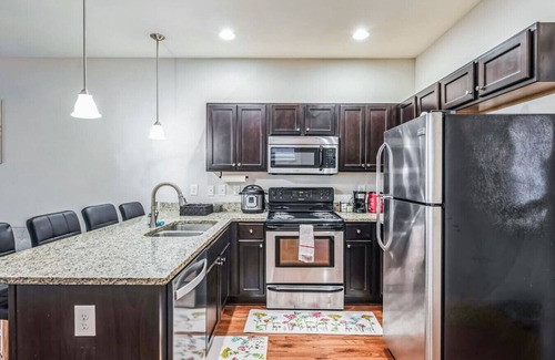 Church Hill House | 501) Modern home in Richmond- sleeps 8!