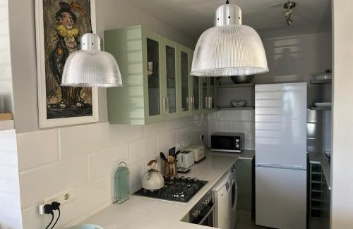 Strand Apartment | 502 Hibernian Towers