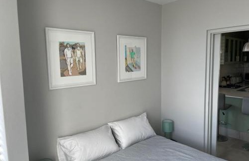 Strand Apartment | 502 Hibernian Towers