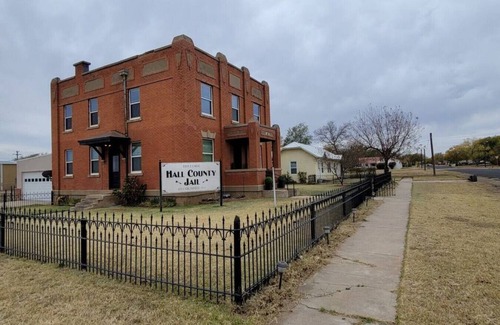 Memphis House | 502 W Robertson St. Memphis, TX · Converted Historic Jailhouse