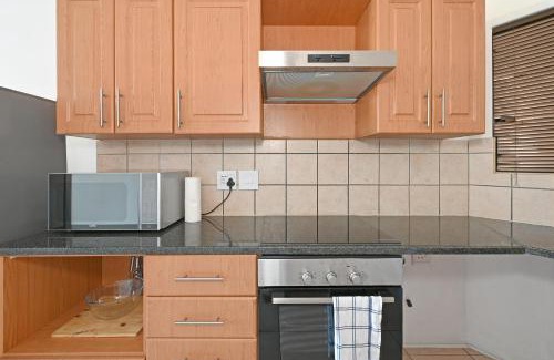 Cape Town City Centre Apartment | 503-607 The Piazza on Church Square