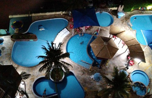 Do Turista Apartment | 504 - AP shopping, bebidas liberadas nas piscinas e internet banda larga no AP, Wi-Fi, próximo ao shopping Singapura