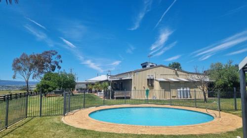 Mount Panorama House | 505a CONROD STRAIGHT MOUNT PANORAMA