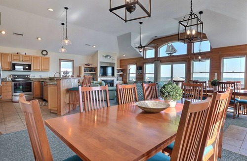 Kill Devil Hills House | 5090 Hook Line Sinker * Oceanfront * pool hot tub