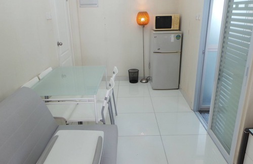 Yau Tsim Mong House | [509NR]Modern 2BR, Nathan Road, 6 pax, pocket wifi, near Yau Ma Tei MTR