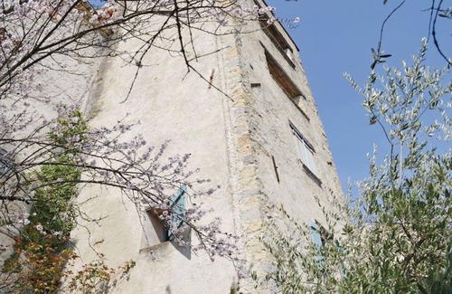 Pierrefeu House | 50km of Nice, family friendly house in car-free village, chimney, garden