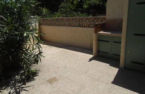 Portiragnes-Plage Villa | 50m de la plage, adorable maison climatisée 2 chambres 5 couchages parking privatif LRVM52