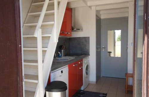 Portiragnes-Plage Villa | 50m de la plage, adorable maison climatisée 2 chambres 5 couchages parking privatif LRVM52