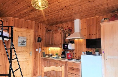 Saint-Etienne-en-Devoluy Apartment | 50m from resort center, Ground floor, tv, ski locker, 23m², Superdévoluy