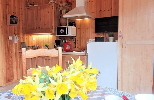 Saint-Etienne-en-Devoluy Apartment | 50m from resort center, Ground floor, tv, ski locker, 23m², Superdévoluy