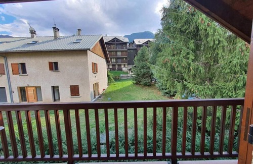 La Salle-les-Alpes Apartment | 50m from shops, 1st floor, balcony, tv, 35m², Serre Chevalier