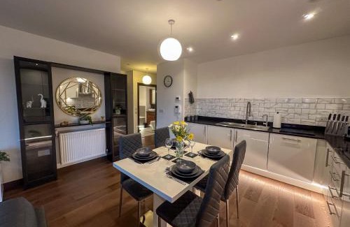 Maidstone Apartment | 51 Guinevere Point