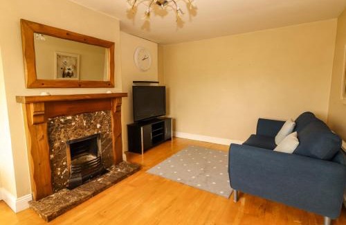 Tralee House | 51 Woodview Park