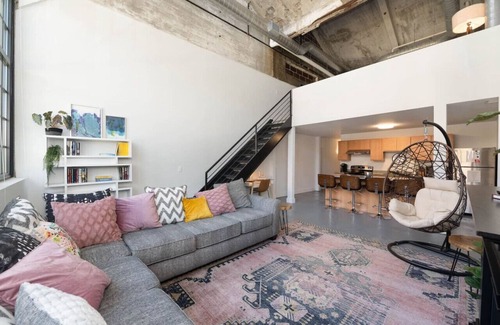 Otterbien Home Apartment | 5108 Peters Cartridge factory · New Industrial Loft Space on Bike Trail
