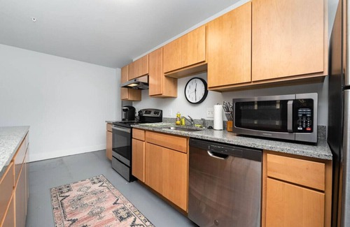 Otterbien Home Apartment | 5108 Peters Cartridge factory · New Industrial Loft Space on Bike Trail