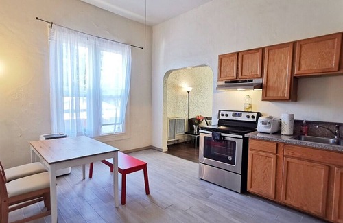 Vallejo House | 510B - 2B1B Apartment near Napa, Six Flags & Freeway