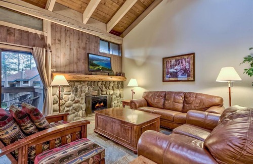 South Lake Tahoe House | 511 Pine Grove