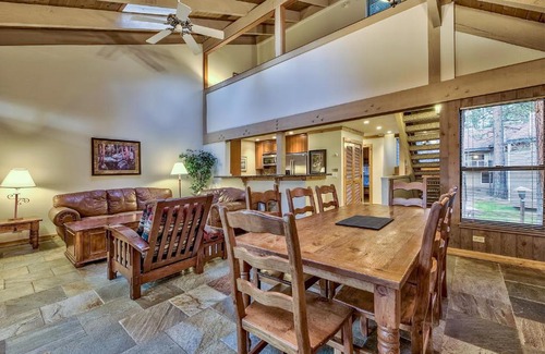 South Lake Tahoe House | 511 Pine Grove