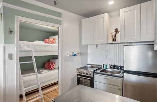 Beaufort Apartment | 513 Sunsuite - New to Program! Resort Access Always Included!
