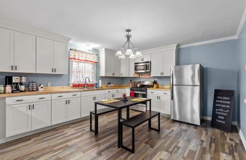 Warrenton House | 516 Sweet Cherry Escape