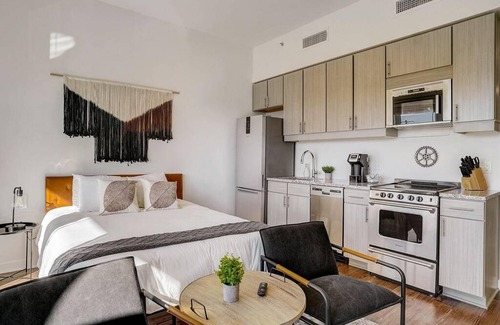 Avondale Apartment | 52 m² Apartment ∙ 2 guests