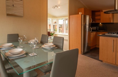 Mullacott Cabin | 52 Meadow View- 2 Bed, Hot Tub Extra Cost(tjs52mv)