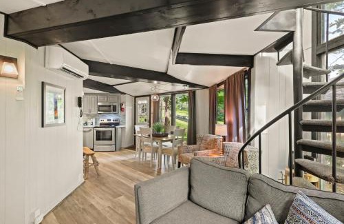 Sugar Mountain Ski Chalet | 520 Briarcliff Rd B by Carolina Stays