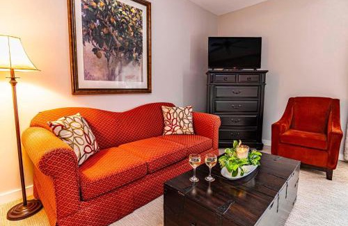 St. Augustine House | 5208-LP King Suite with Kitchenette & Pool views