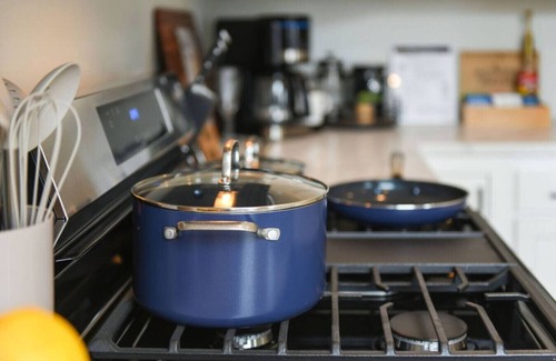 Pittsburgh House | 5211 Penn Ave - Bloomfield