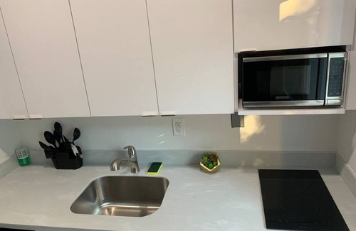 East Little Havana Apartment | 526 · Beautiful and Spacious studio - Casa Habana