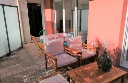 Tonkin Sud Apartment | 52m2,Terrace&Garage,near Part Dieu station,Lyon Congress Center,Parc Têted'Or