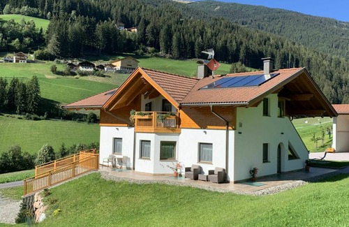 Sarentino Apartment | 53 m² Apartment ∙ 2 bedrooms ∙ 4 guests