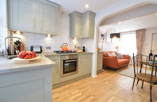 Aldeburgh Cottage | 53 TERN COTTAGE, ALDEBURGH, pet friendly, with a garden in Aldeburgh