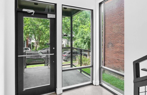 Butchertown House | 5300 SQ FT | Groups Welcome | Modern | Walkable