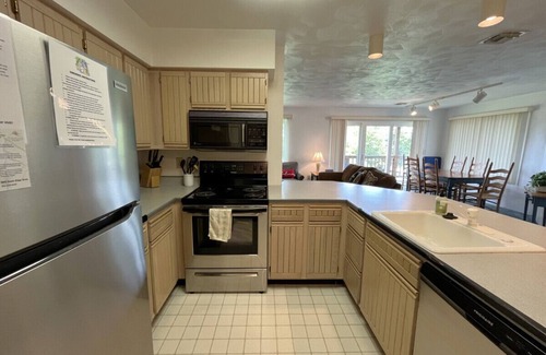 Hidden Valley Apartment | 5319 Summit Drive, Somerset