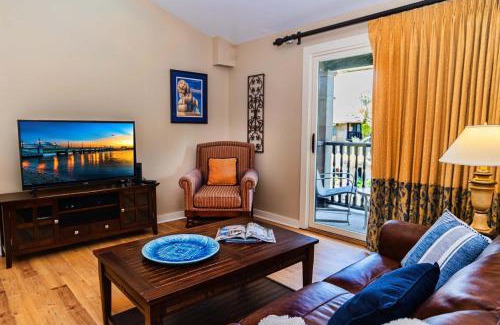 St. Augustine House | 5322-1P Top Floor 1 BR overlooks pool courtyard -