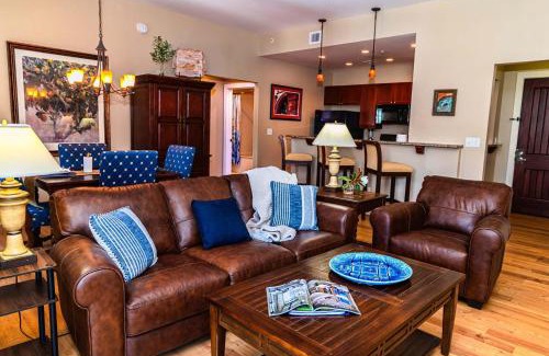 St. Augustine House | 5322-1P Top Floor 1 BR overlooks pool courtyard -